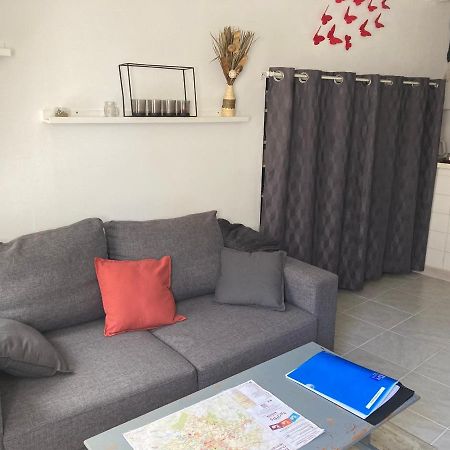 Le Gambetta - Nouveau Proprietaire Estissac Extérieur photo